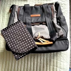 Petunia Pickle Bottom Pivot Pack